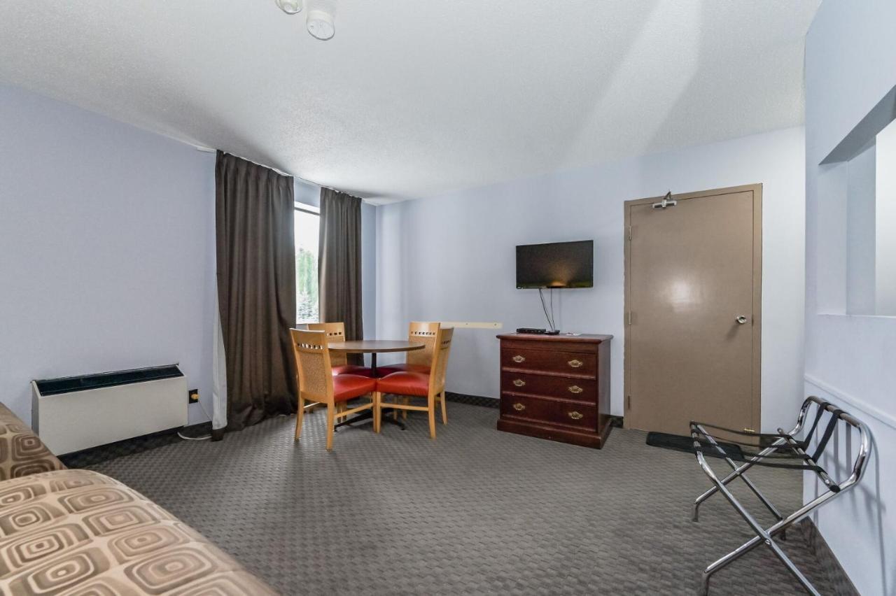 King Hotel Palmerston Bagian luar foto