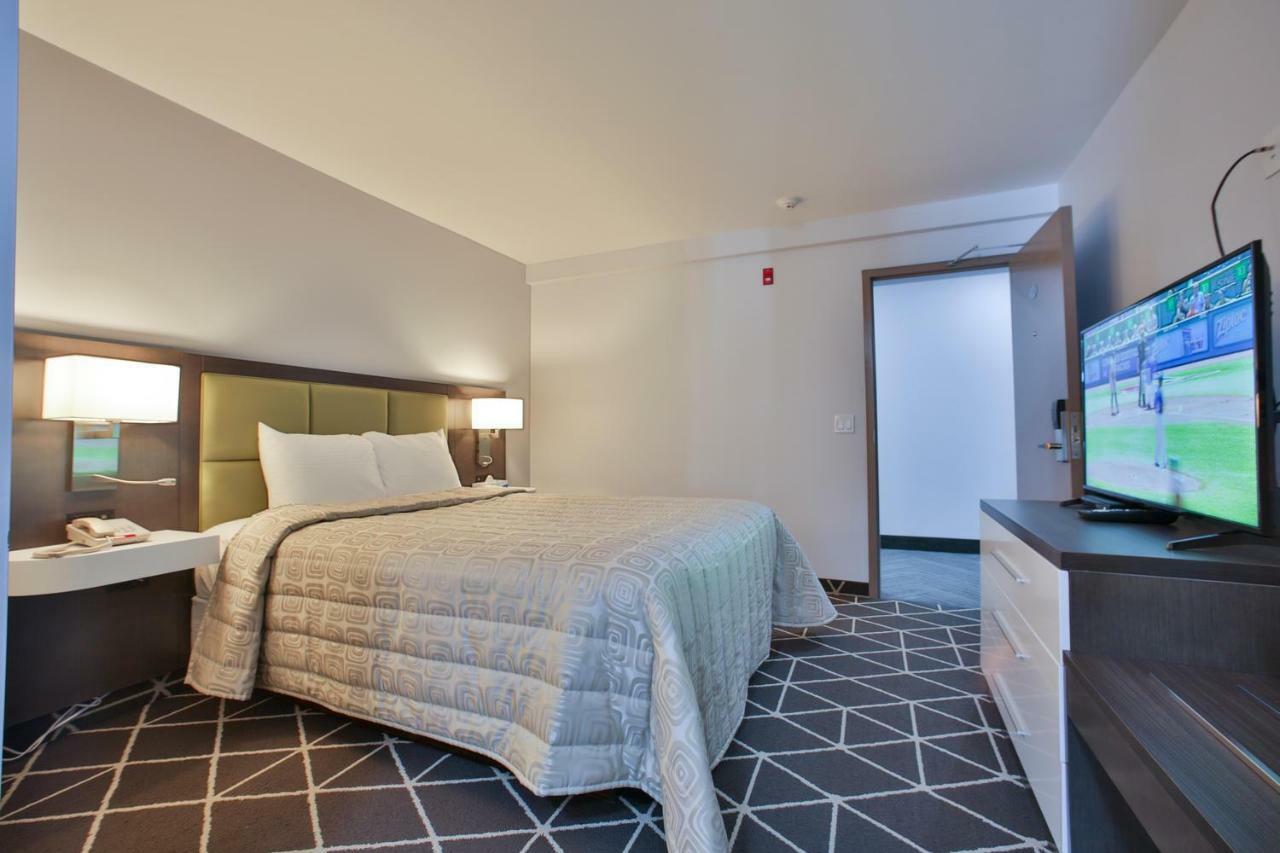 King Hotel Palmerston Bagian luar foto